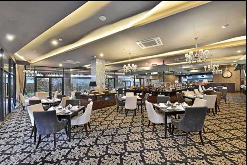 Hotel Amaroossa Grande Bekasi Esterno foto