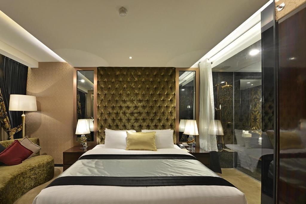 Hotel Amaroossa Grande Bekasi Esterno foto