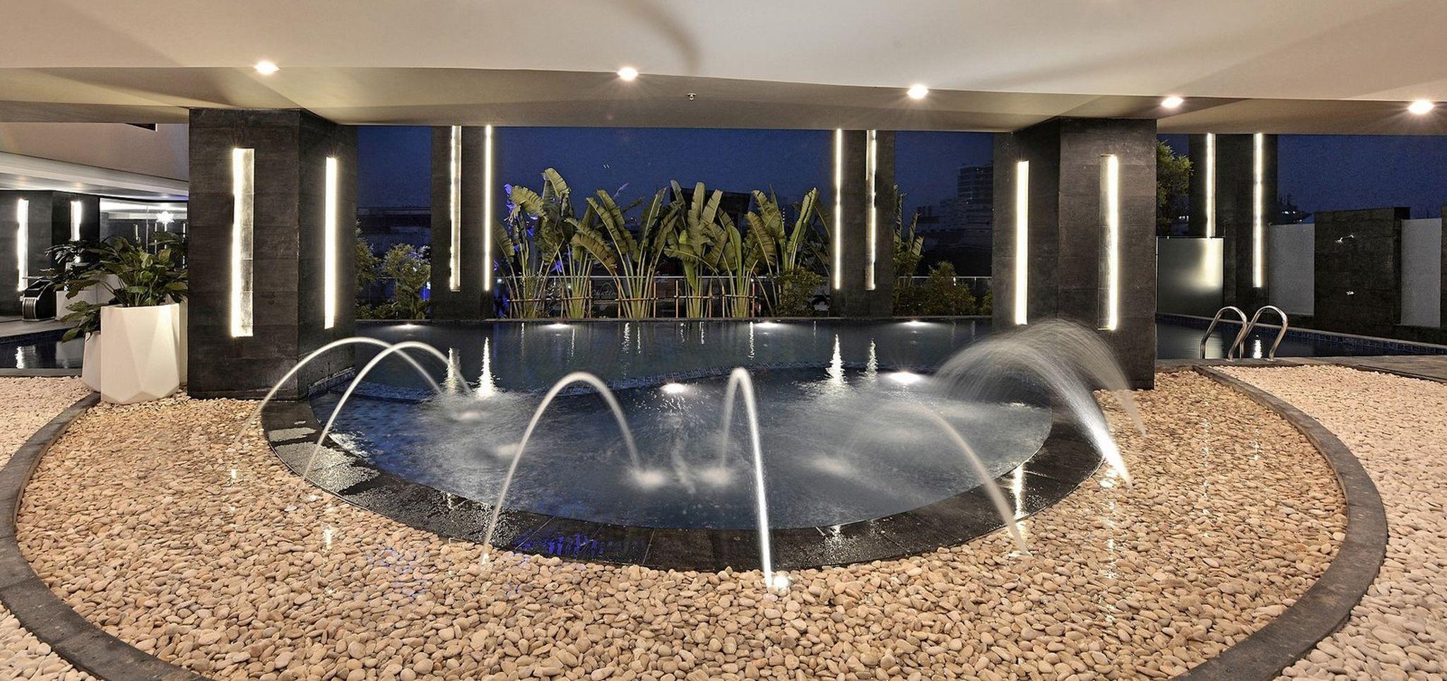Hotel Amaroossa Grande Bekasi Esterno foto