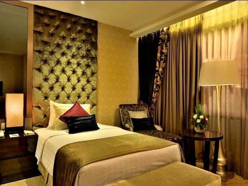 Hotel Amaroossa Grande Bekasi Esterno foto