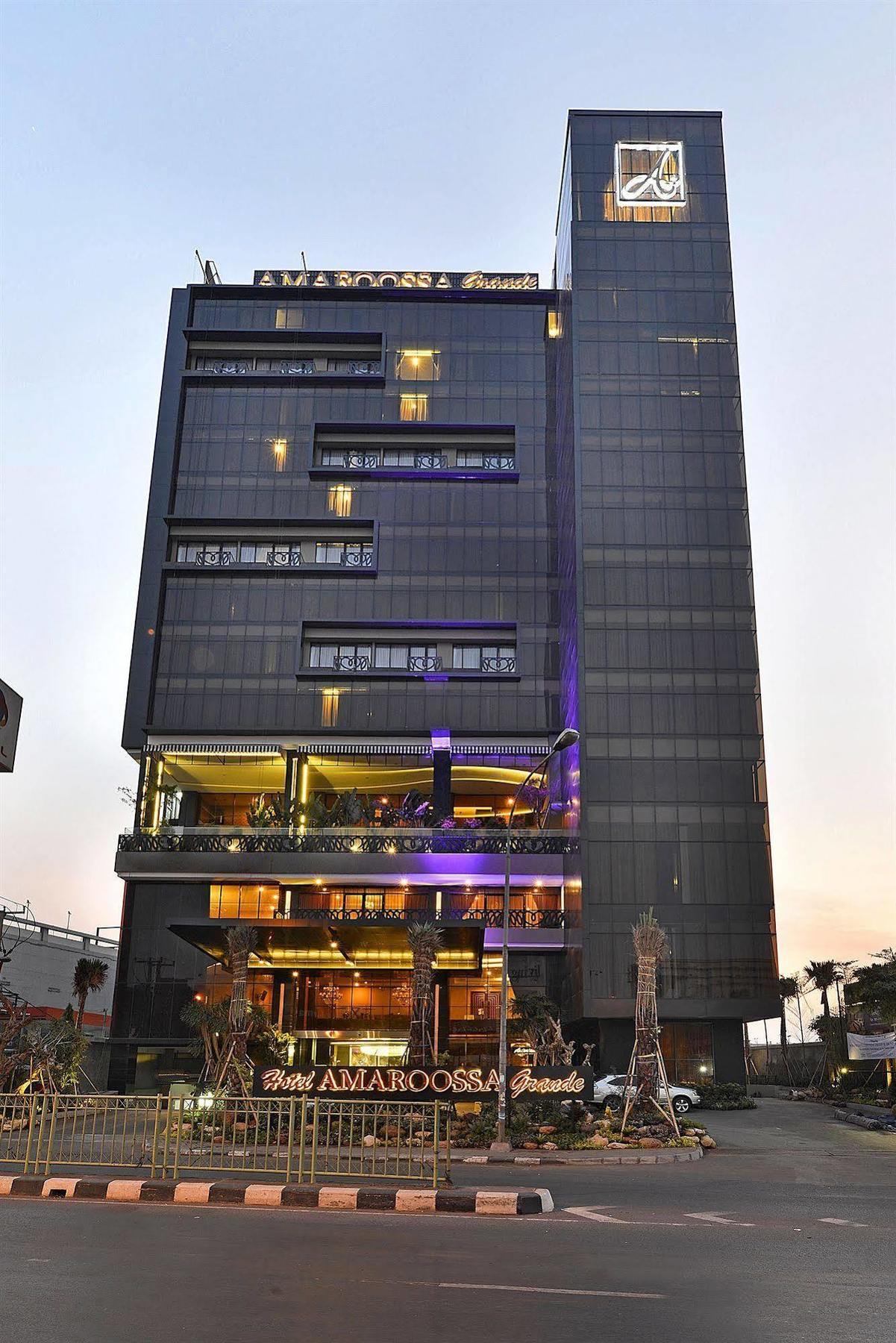 Hotel Amaroossa Grande Bekasi Esterno foto